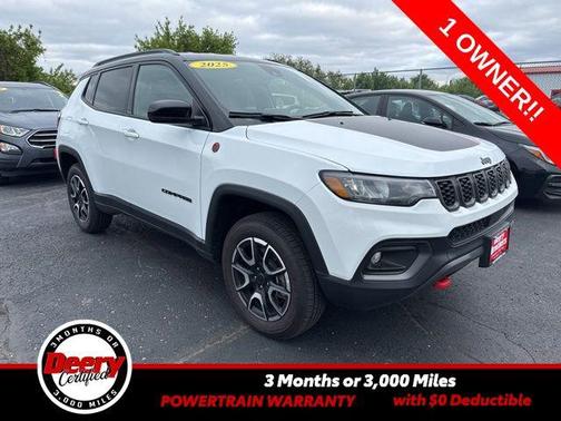 Bright White Clearcoat 2025 Jeep Compass Trailhawk