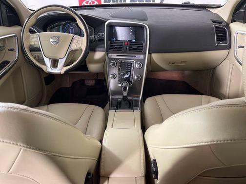 2015 Volvo XC60 T5 Platinum