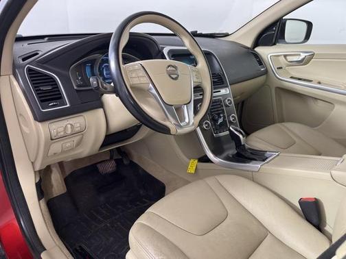 2015 Volvo XC60 T5 Platinum