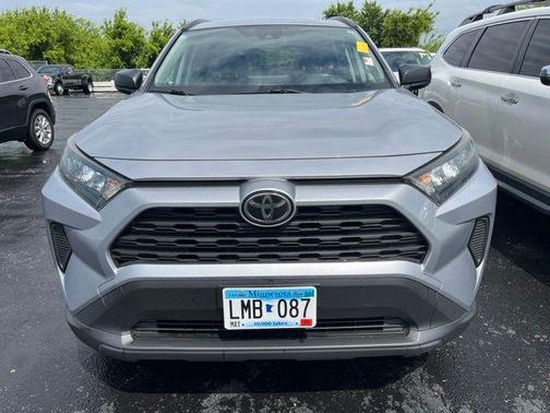 Silver Sky Metallic 2019 Toyota RAV4 LE