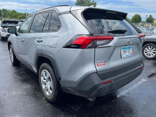 Silver Sky Metallic 2019 Toyota RAV4 LE