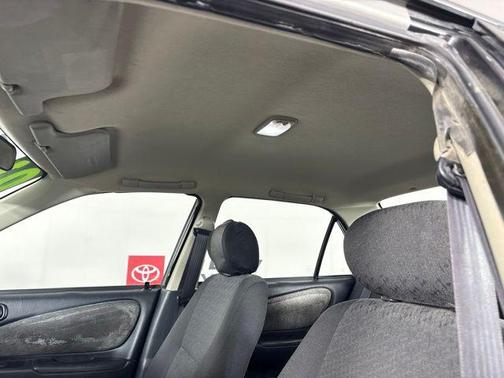 Silverstream Opalescent 2001 Toyota Corolla S