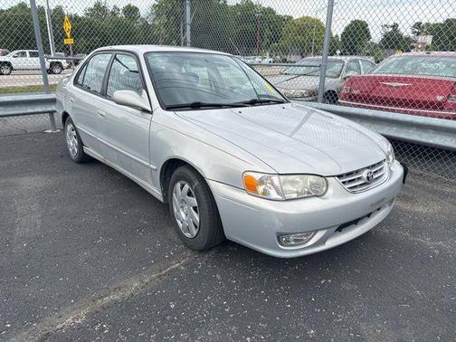 Silverstream Opalescent 2001 Toyota Corolla S