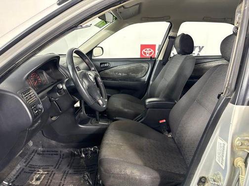 Silverstream Opalescent 2001 Toyota Corolla S