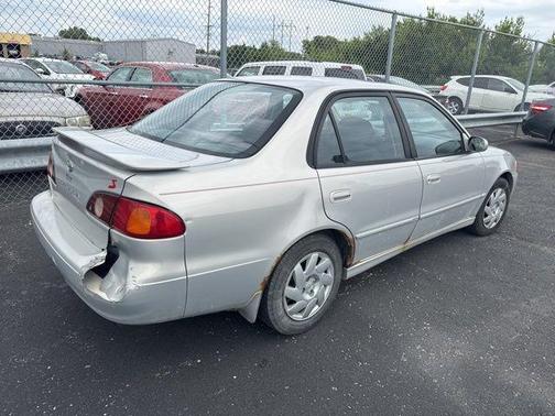 Silverstream Opalescent 2001 Toyota Corolla S