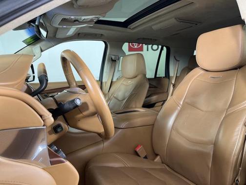 2016 Cadillac Escalade Platinum