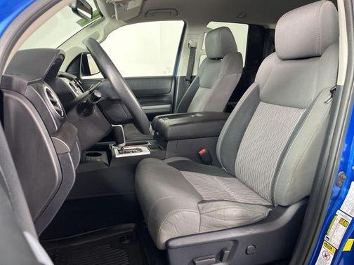 Blazing Blue Pearl 2017 Toyota Tundra SR5