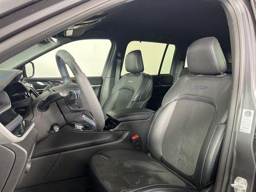 2023 Jeep Grand Cherokee 4xe Trailhawk