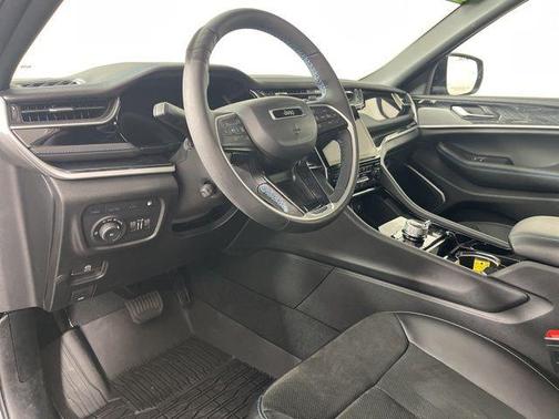 2023 Jeep Grand Cherokee 4xe Trailhawk