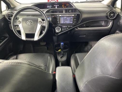 2017 Toyota Prius c Four