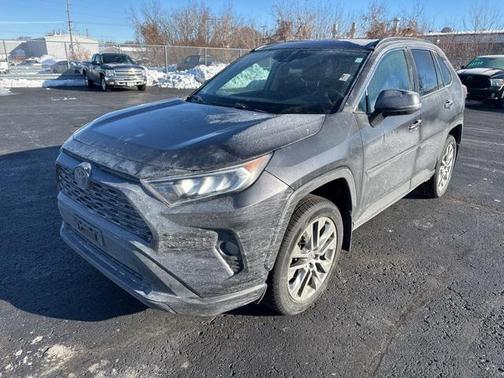 2020 Toyota RAV4 XLE Premium