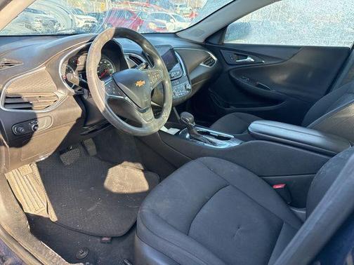 2021 Chevrolet Malibu FWD LT