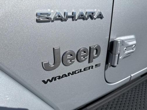 2024 Jeep Wrangler 4-Door Sahara 4x4