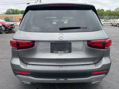 Mountain Grey Metallic 2023 Mercedes-Benz GLB 250 4MATIC