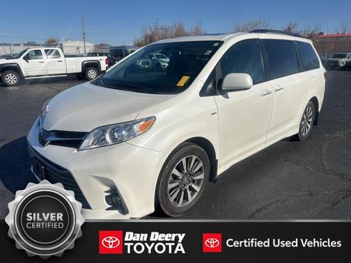 2018 Toyota Sienna XLE