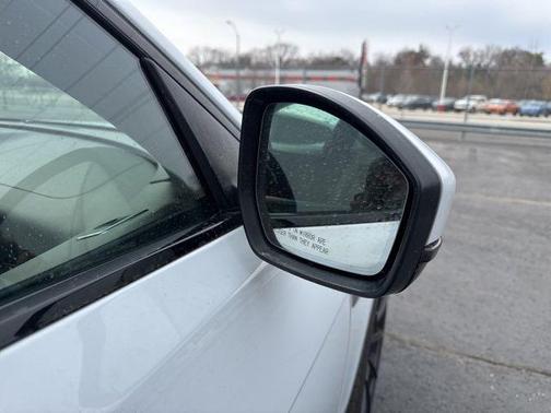 Polaris White 2017 Jaguar F-PACE S