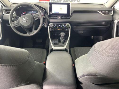 0040 2024 Toyota RAV4 XLE