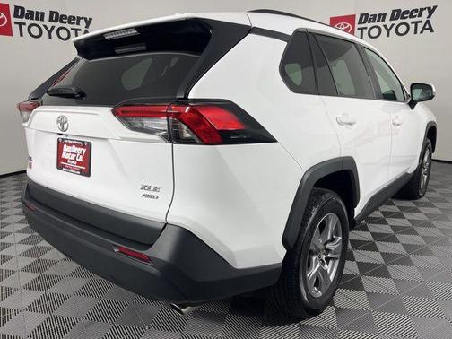 0040 2024 Toyota RAV4 XLE