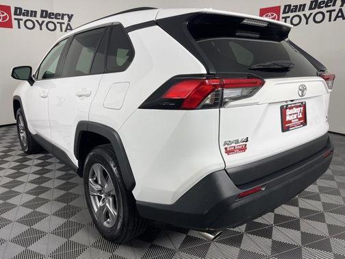 0040 2024 Toyota RAV4 XLE