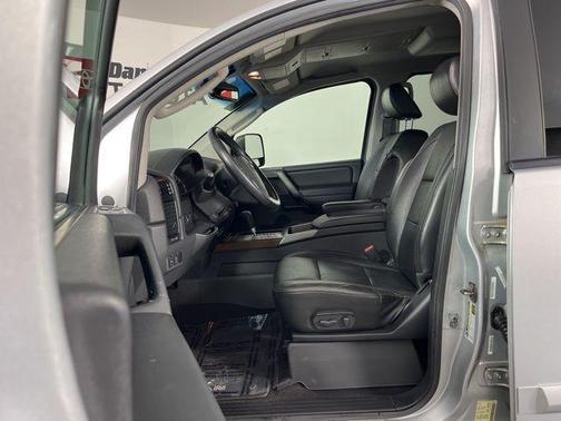 2011 Nissan Titan SL