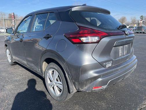 2022 Nissan Kicks S
