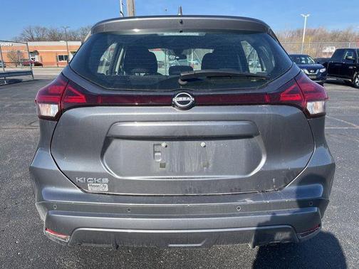 2022 Nissan Kicks S