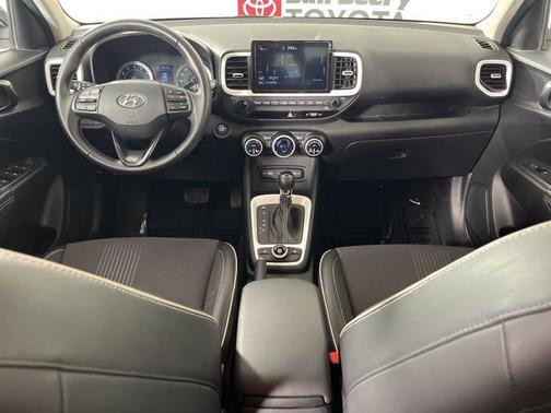 2022 Hyundai VENUE Limited