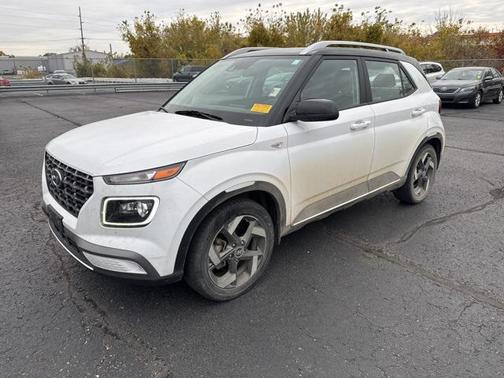 2022 Hyundai VENUE Limited