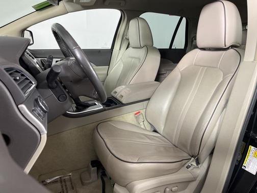 2011 Lincoln MKX Base