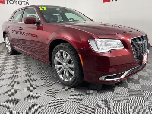 2017 Chrysler 300 Limited
