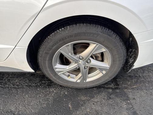 2021 Hyundai SONATA SE