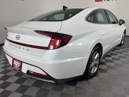 2021 Hyundai SONATA SE