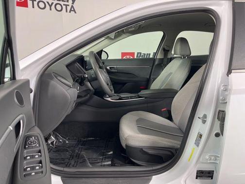 2021 Hyundai SONATA SE