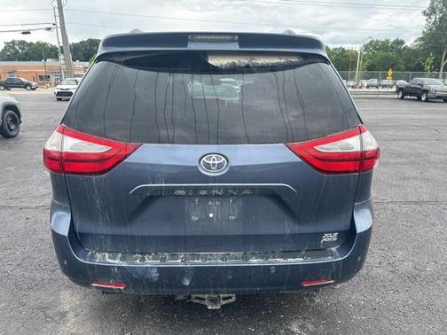 2015 Toyota Sienna XLE Premium