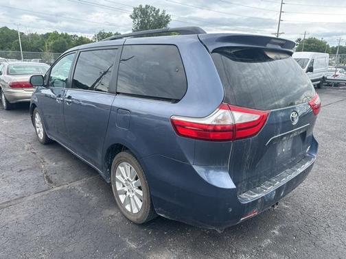 2015 Toyota Sienna XLE Premium