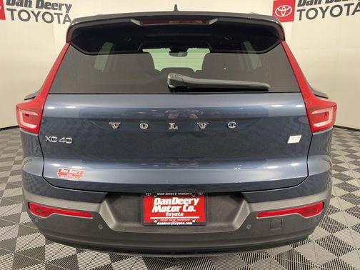 2022 Volvo XC40 Recharge Pure Electric P8 Twin Plus