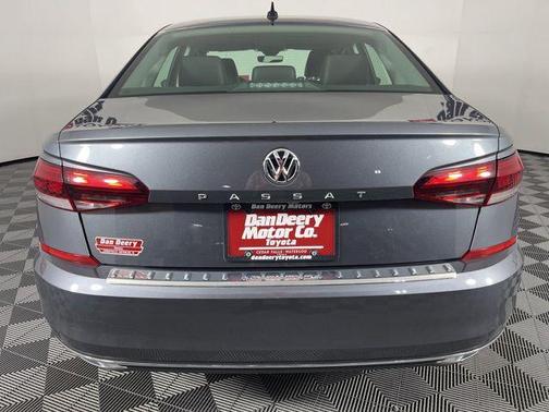 2022 Volkswagen Passat 2.0T SE
