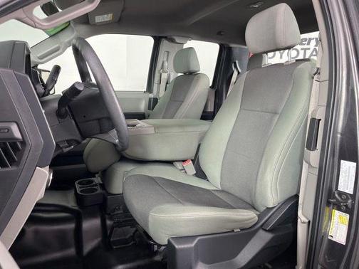 Magnetic Metallic 2015 Ford F-150 XL