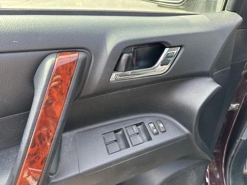 2012 Toyota Highlander Limited