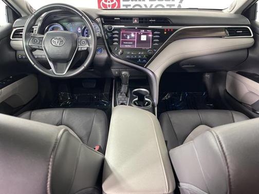 2018 Toyota Camry Hybrid XLE