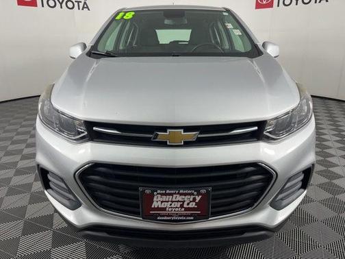 Silver Ice Metallic 2018 Chevrolet Trax LS