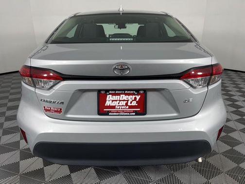 01f7 2025 Toyota Corolla LE