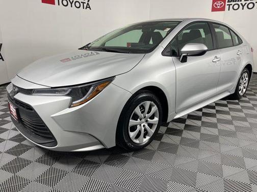 01f7 2025 Toyota Corolla LE