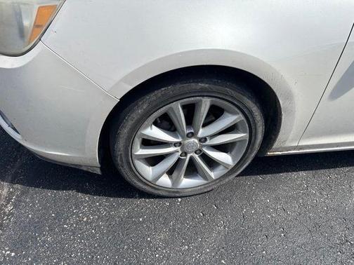 White Diamond Tricoat 2012 Buick Verano Leather