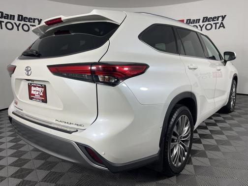 2021 Toyota Highlander Platinum