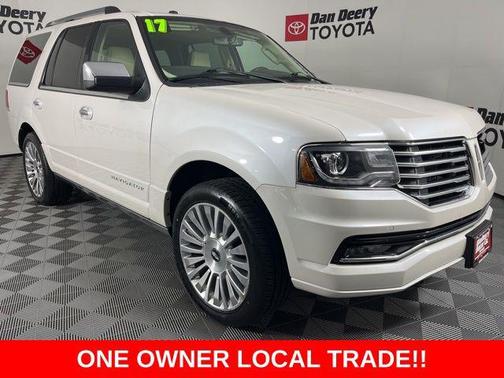 White Platinum Metallic Tri-Coat 2017 Lincoln Navigator Reserve