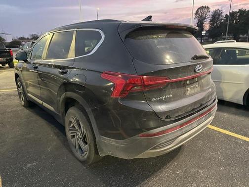 2022 Hyundai SANTA FE SE