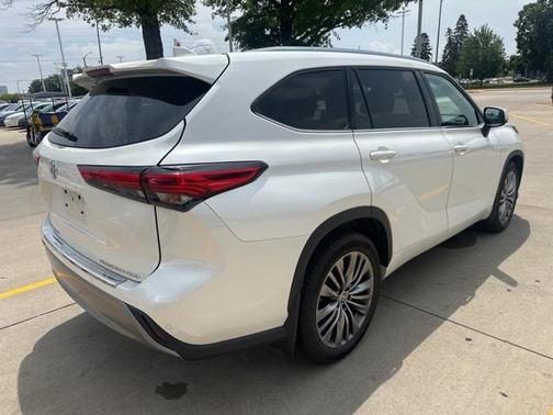 2020 Toyota Highlander Platinum