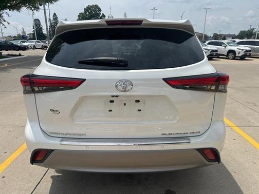 2020 Toyota Highlander Platinum