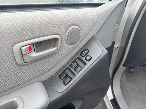 2006 Toyota Highlander Base